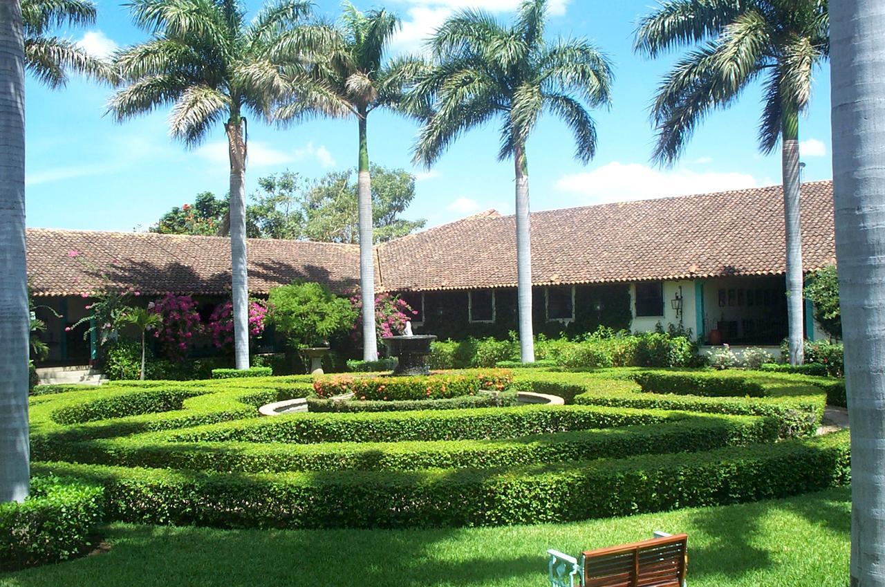 Hotel El Convento Leon Nicaragua Exterior photo