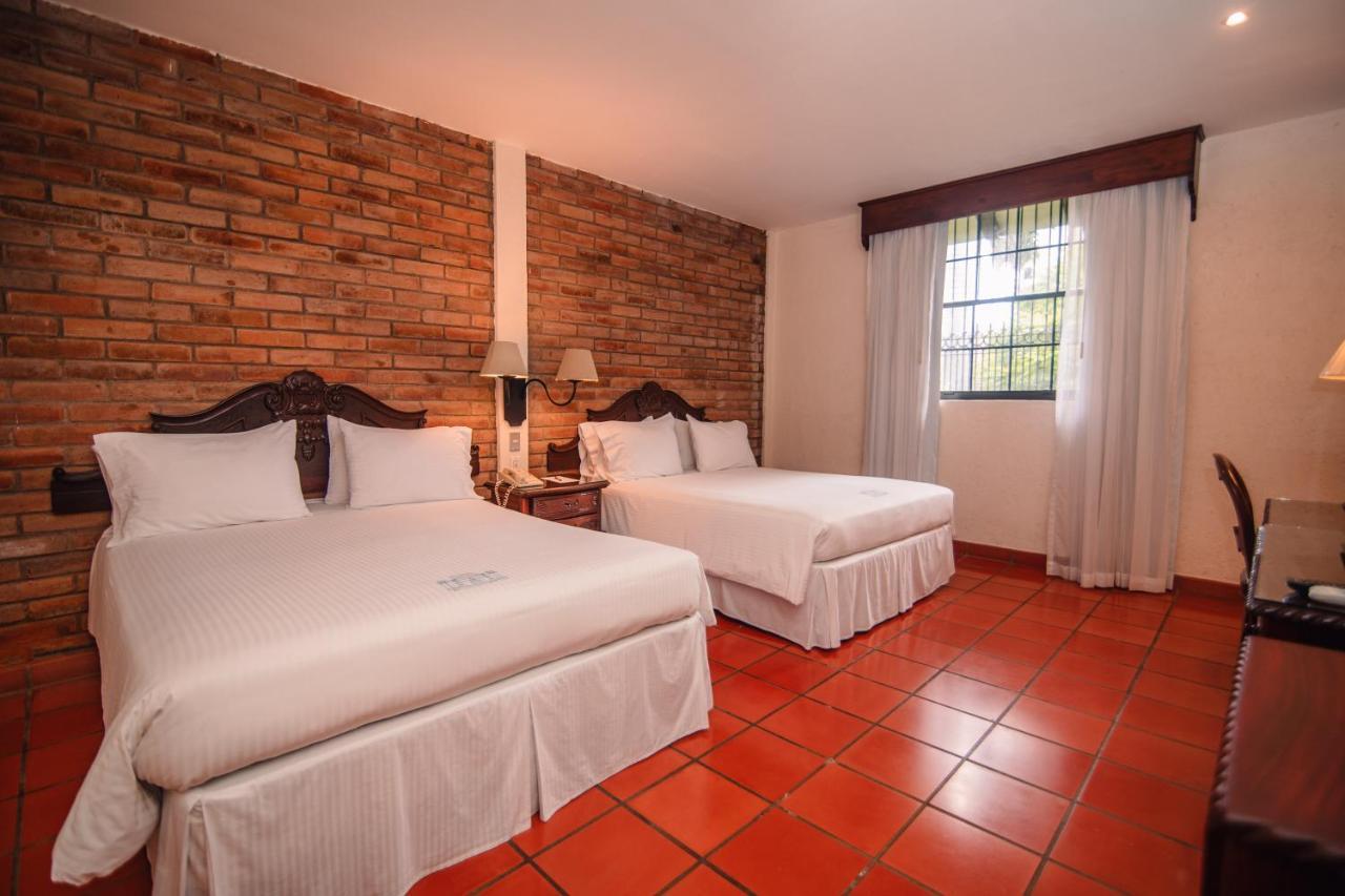 Hotel El Convento Leon Nicaragua Exterior photo